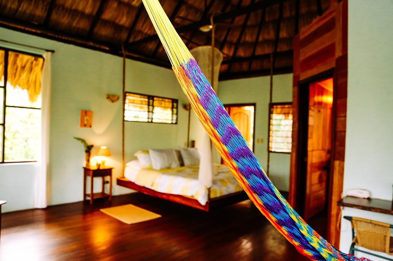 Amber Sunset Jungle Resort San Ignacio Exterior foto