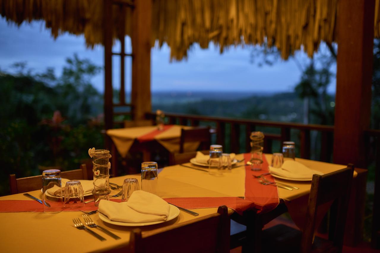 Amber Sunset Jungle Resort San Ignacio Exterior foto